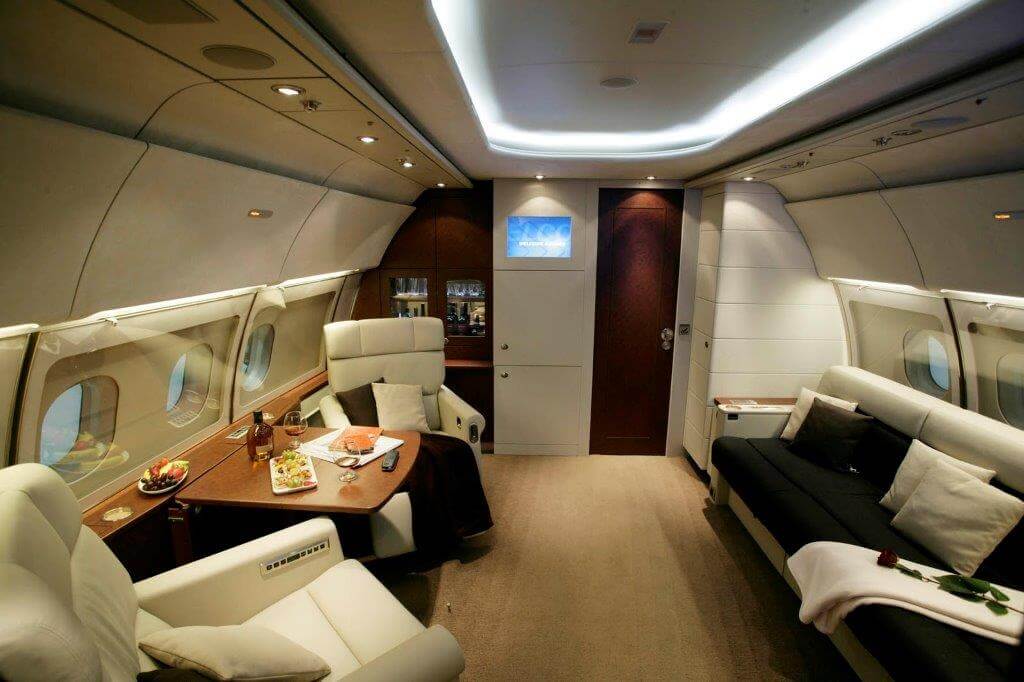 Heavy Jet - Global Express 5000 Interior | VelocityJets
